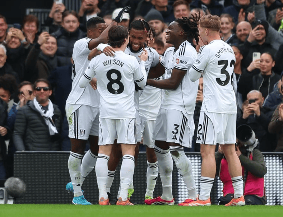 英超劲旅倒下：耻辱4连败，8.7亿豪阵也没用，掉到第16名